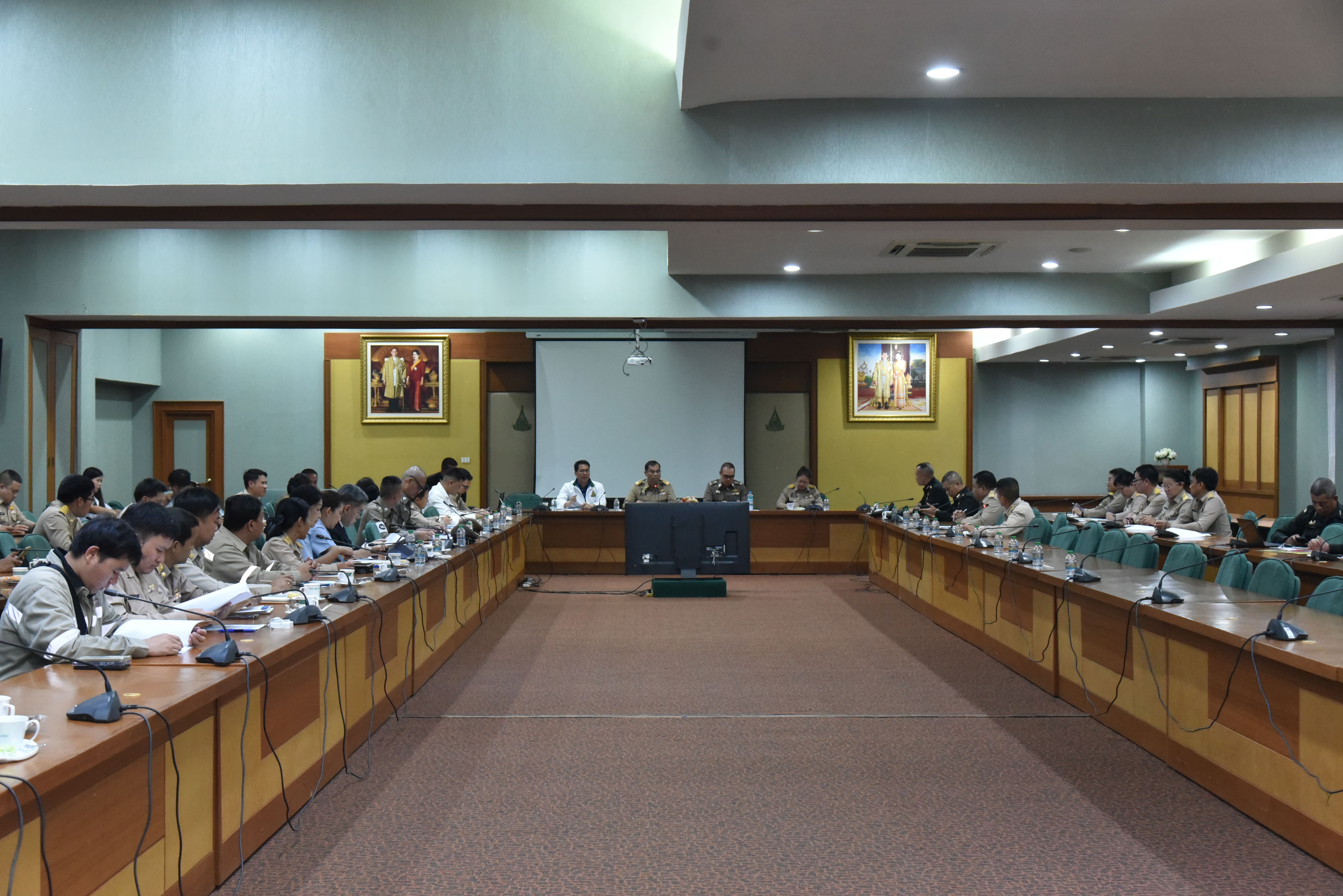 จังหวัดนนทบุรีประชุมเตรียมความพร้อมรับเสด็จฯ พระบาทสมเด็จพระเจ้าอยู่หัว และสมเด็จพระนางเจ้าฯ พระบรมราชินี ในพิธีพระราชทานปริญญากิตติมศักดิ์และปริญญาบัตรแก่ผู้สำเร็จการศึกษาจากมหาวิทยาลัยสุโขทัยธรรมาธิราช ประจำปีการศึกษา 2566